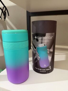 TAG Elemental Mermaid Gradient Slim Can Cooler - Teal & Purple